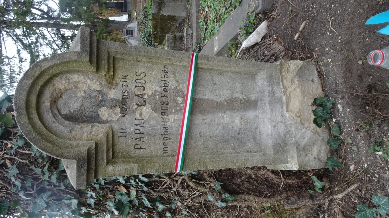 Veszprémi Alsóvárosi temető - Örökbefogadás