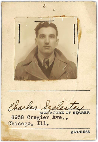 A fotón Charles Szelestey pilótaigazolvány képe látható 1941-ből