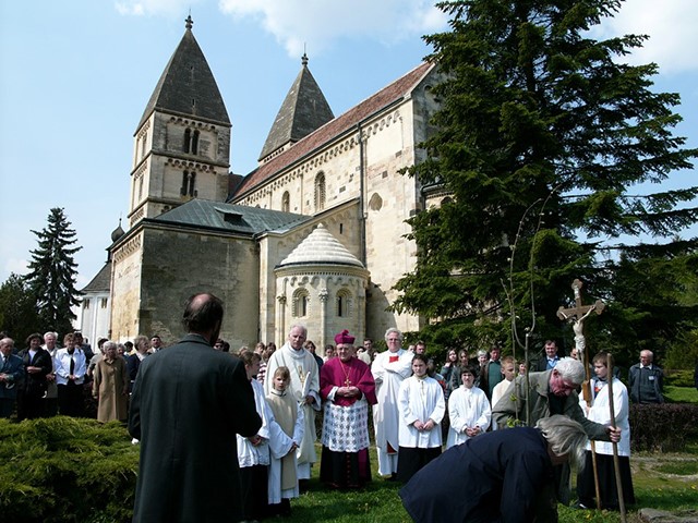 A Ják nemzetség fájának ültetése 2006 Szent György napján